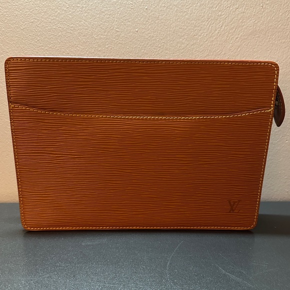 Louis Vuitton travel/ cosmetic case. Early 2000’s estimated make. - Picture 1 of 11